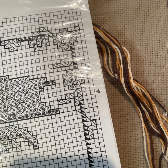 Better Homes & Garden Cat For All Seasons Sampler Kit. Makes 4 5 x 7 Samplers - Picture 7 of 7